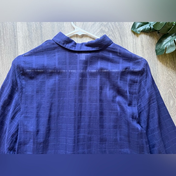 J.Jill textured button down blouse with ruffle hen in navy blue. Size S - Picture 6 of 10